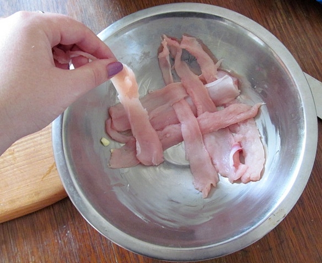 Vaříme pro kočky: dort Saloczka